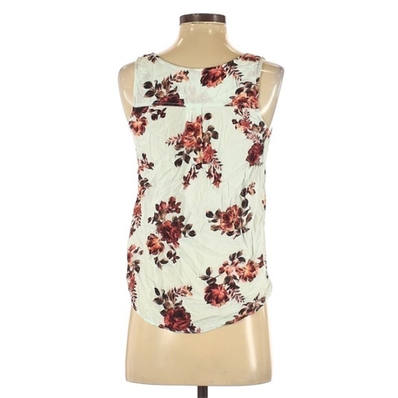 Nollie Sleeveless Top l SIZE M - Picture 2 of 5